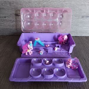 Hatchimals CollEGGtibles Unicorn Family Playset 9 Characters, 1 Accessory
